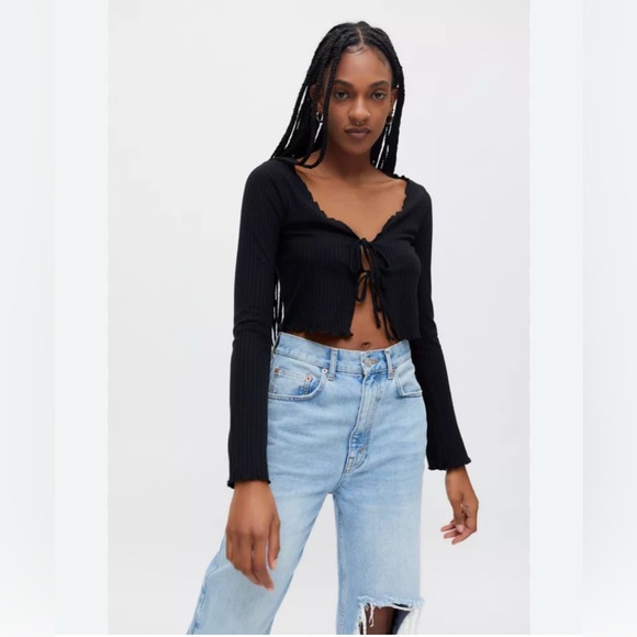 Urban Outfitters Sweaters - URBAN OUTFITTERS LEILA RIBBED TIE FRONT TOP XS
